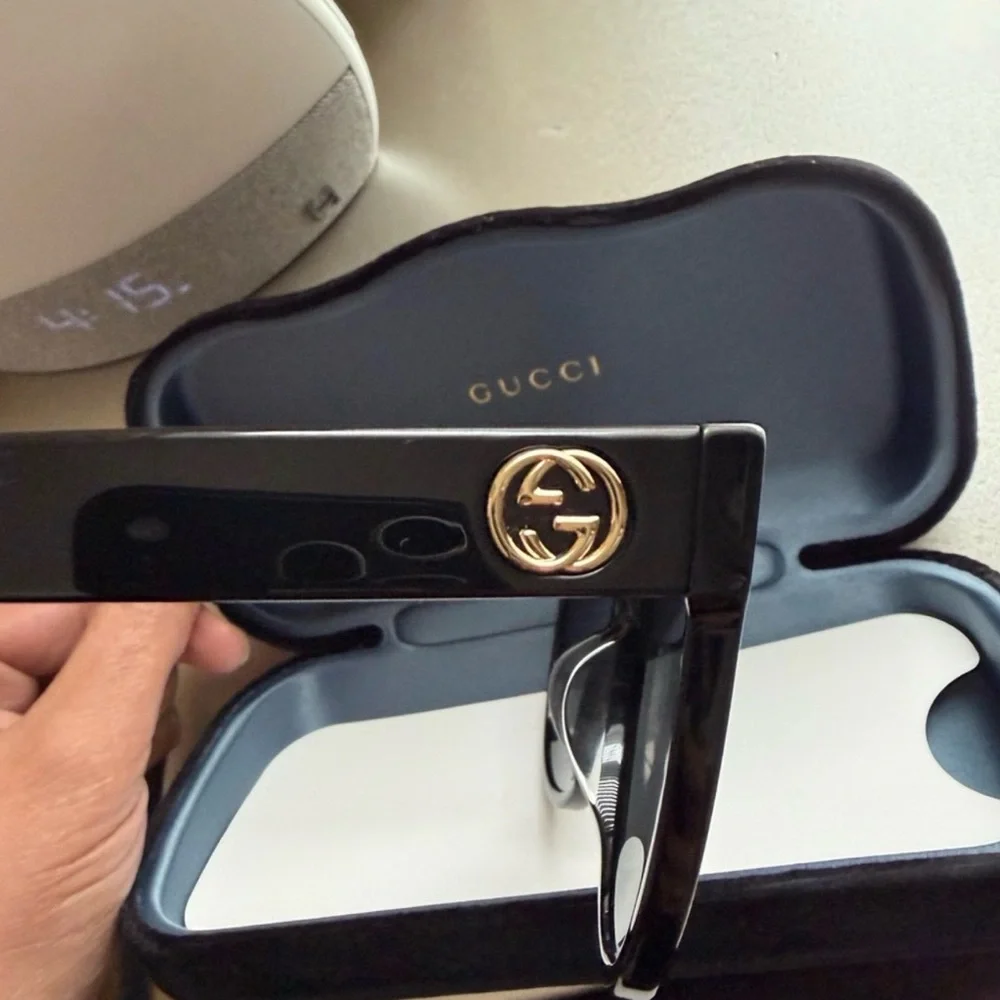 Gucci Women's Black Round Sunglasses NEW!!!! - Picture 5 of 7